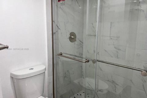 Condominio en venta en Miami, Florida, 2 dormitorios, 87.24 m2 № 2030606 - foto 20