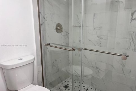 Condominio en venta en Miami, Florida, 2 dormitorios, 87.24 m2 № 2030606 - foto 21