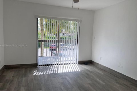 Condominio en venta en Miami, Florida, 2 dormitorios, 87.24 m2 № 2030606 - foto 18
