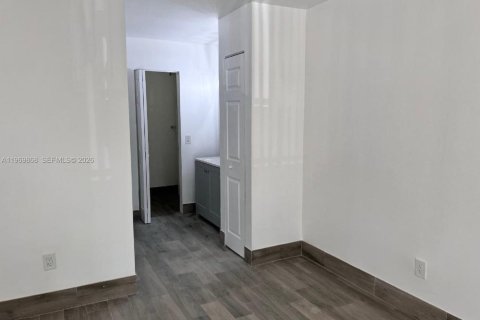 Condominio en venta en Miami, Florida, 2 dormitorios, 87.24 m2 № 2030606 - foto 22