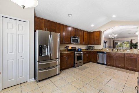 House in Gainesville, Florida 3 bedrooms, 154.12 sq.m. № 1518071 - photo 9