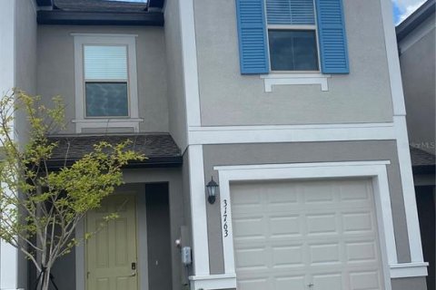 Adosado en alquiler en Wesley Chapel, Florida, 3 dormitorios, 163.51 m2 № 1846897 - foto 1