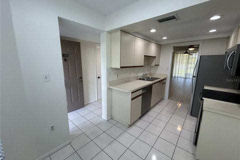 Condo in South Pasadena, Florida, 2 bedrooms  № 2321274 - photo 30