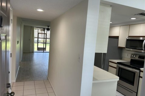 Condo in South Pasadena, Florida, 2 bedrooms  № 2321274 - photo 5