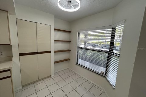 Condo in South Pasadena, Florida, 2 bedrooms  № 2321274 - photo 7