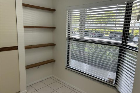 Condo in South Pasadena, Florida, 2 bedrooms  № 2321274 - photo 6