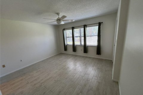 Condo in South Pasadena, Florida, 2 bedrooms  № 2321274 - photo 21