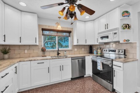 Villa ou maison à vendre à Redington Beach, Floride: 4 chambres, 274.34 m2 № 2199486 - photo 14
