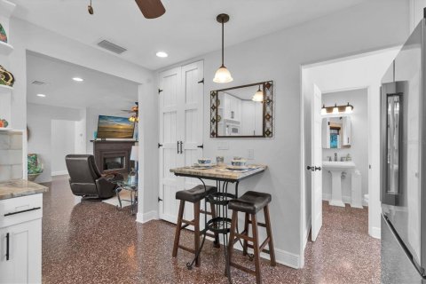 Villa ou maison à vendre à Redington Beach, Floride: 4 chambres, 274.34 m2 № 2199486 - photo 15