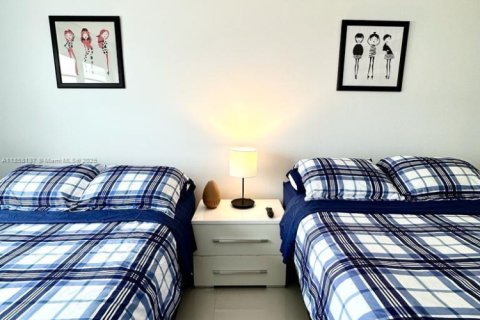 Снять в аренду кондоминиум в Майами-Бич, Флорида 1 спальня, 49.24м2, № 1882264 - фото 10