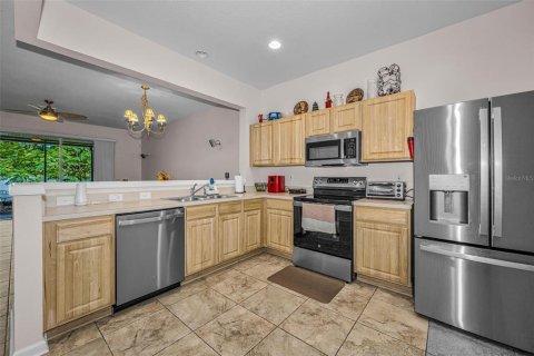 Touwnhouse à vendre à Tampa, Floride: 3 chambres, 150.97 m2 № 2221416 - photo 9
