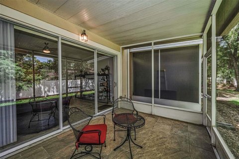 Touwnhouse à vendre à Tampa, Floride: 3 chambres, 150.97 m2 № 2221416 - photo 23