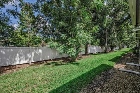 Touwnhouse à vendre à Tampa, Floride: 3 chambres, 150.97 m2 № 2221416 - photo 24