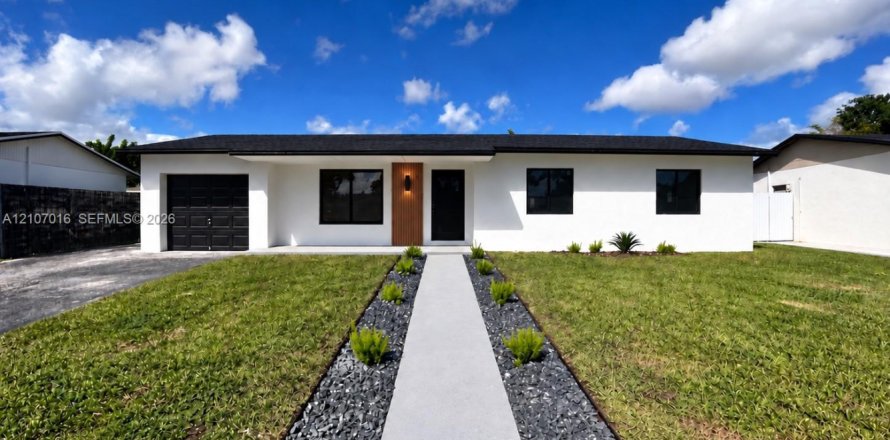 Villa ou maison à Miami, Floride 3 chambres, 113.53 m2 № 2417771