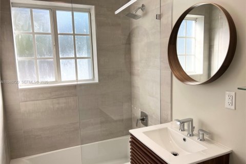 Casa en alquiler en Biscayne Park, Florida, 1 dormitorio № 2055552 - foto 27