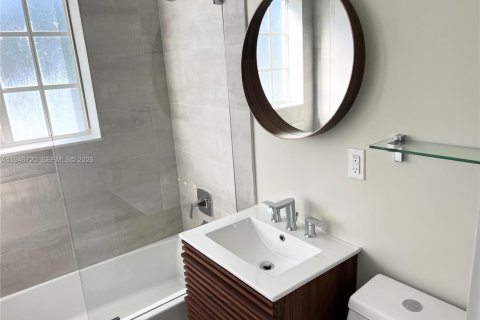 Casa en alquiler en Biscayne Park, Florida, 1 dormitorio № 2055552 - foto 22