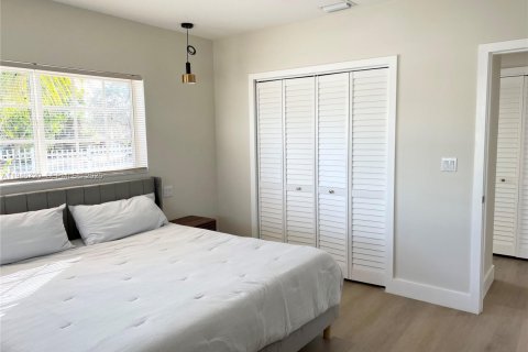 Casa en alquiler en Biscayne Park, Florida, 1 dormitorio № 2055552 - foto 14