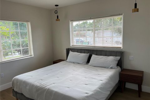 Casa en alquiler en Biscayne Park, Florida, 1 dormitorio № 2055552 - foto 7