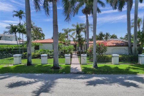 House in Fort Lauderdale, Florida 4 bedrooms, 234.3 sq.m. № 1872753 - photo 5