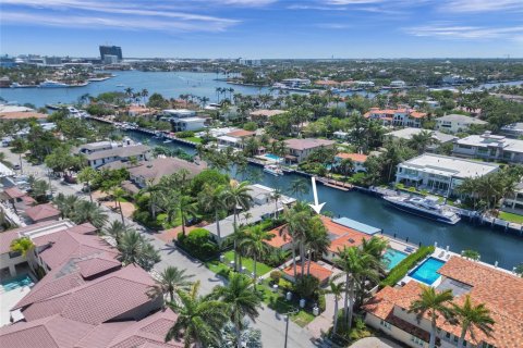 House in Fort Lauderdale, Florida 4 bedrooms, 234.3 sq.m. № 1872753 - photo 14