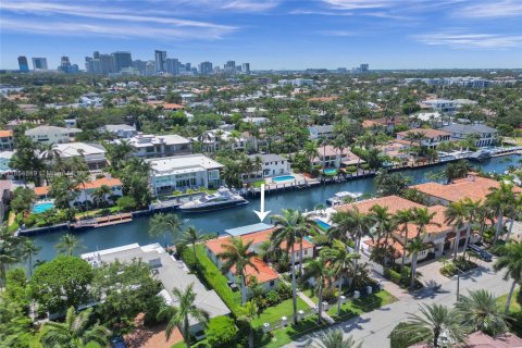 House in Fort Lauderdale, Florida 4 bedrooms, 234.3 sq.m. № 1872753 - photo 16