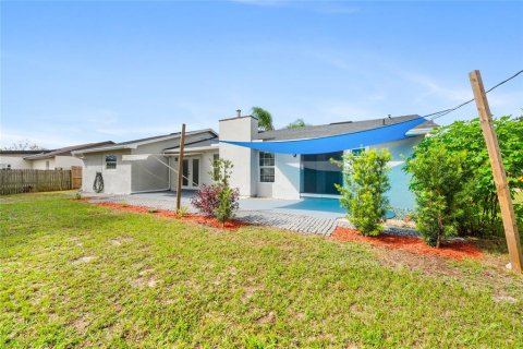 Villa ou maison à vendre à Deltona, Floride: 4 chambres, 163.79 m2 № 2427359 - photo 30