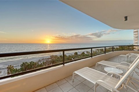 Copropriété à vendre à Longboat Key, Floride: 3 chambres, 314.01 m2 № 1529734 - photo 2