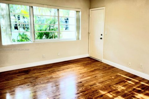 Copropriété à louer à Miami Beach, Floride: 2 chambres, 84.36 m2 № 2022214 - photo 21