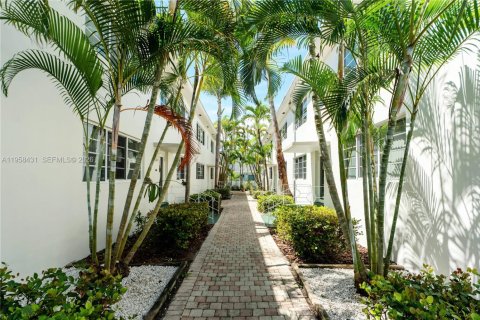 Condo à Miami Beach, Floride, 2 chambres  № 2022214