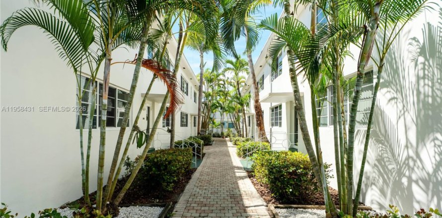 Condo à Miami Beach, Floride, 2 chambres № 2022214