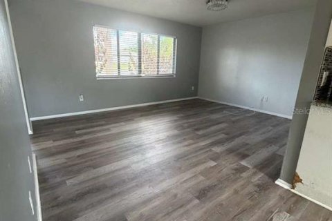 Casa en venta en Deltona, Florida, 2 dormitorios, 92.16 m2 № 2110041 - foto 6