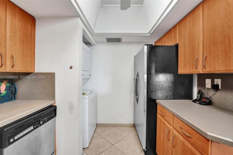 Copropriété à vendre à Lauderdale-by-the-Sea, Floride: 2 chambres, 127.46 m2 № 2063349 - photo 13