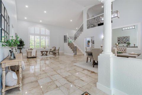 Снять в аренду виллу или дом в Пемброк-Пайнс, Флорида 4 спальни, 310.76м2, № 2066691 - фото 6