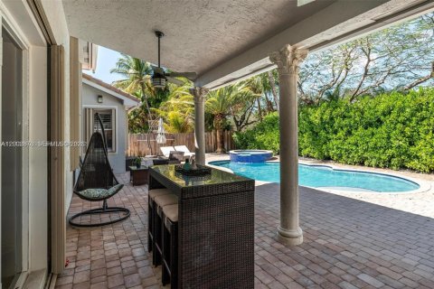 Снять в аренду виллу или дом в Пемброк-Пайнс, Флорида 4 спальни, 310.76м2, № 2066691 - фото 13