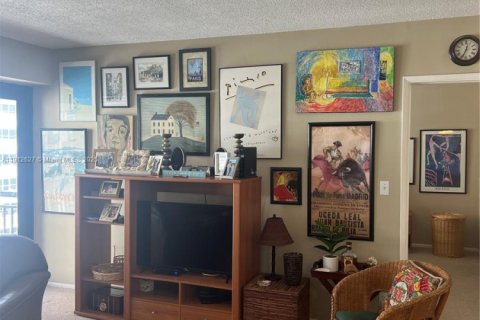 Apartment in Fort Lauderdale, Florida 1 bedroom, 74.51 sq.m. № 1975471 - photo 3