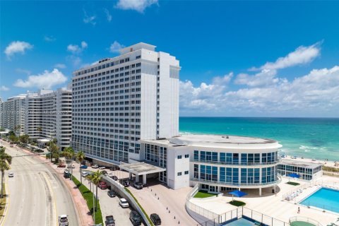 Condominio en venta en Miami Beach, Florida, 37.16 m2 № 1859704 - foto 1