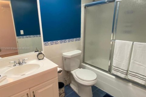Condominio en venta en Miami Beach, Florida, 37.16 m2 № 1859704 - foto 10