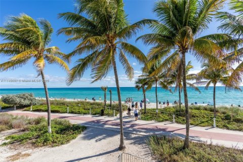 Condominio en venta en Miami Beach, Florida, 37.16 m2 № 1859704 - foto 14