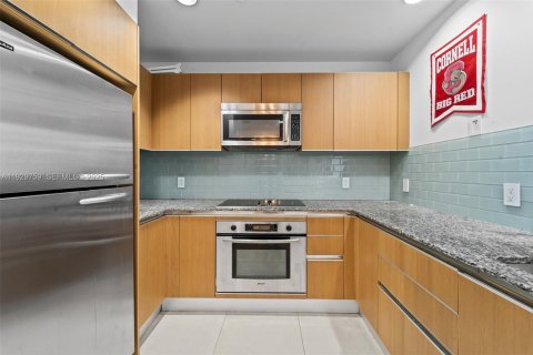 Condominio en alquiler en Miami, Florida, 56.95 m2 № 1988602 - foto 12