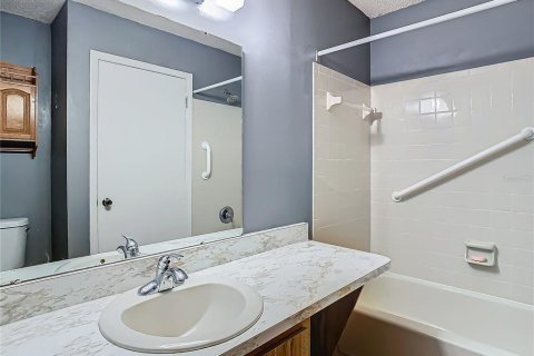 Condominio en venta en Zephyrhills, Florida, 2 dormitorios, 93.65 m2 № 1777341 - foto 22