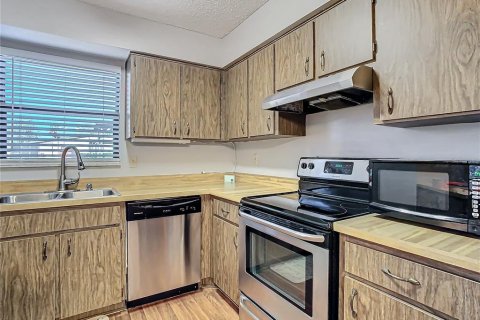 Condominio en venta en Zephyrhills, Florida, 2 dormitorios, 93.65 m2 № 1777341 - foto 13