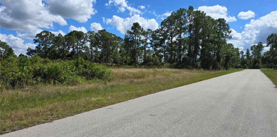 Terreno en Lehigh Acres, Florida № 2163335