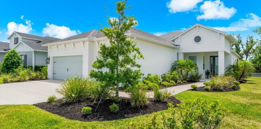 House in Parrish, Florida 3 bedrooms, 211.26 sq.m. № 2112869