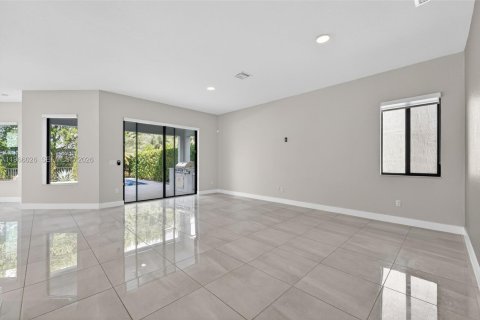 Villa ou maison à vendre à Parkland, Floride: 5 chambres, 314.38 m2 № 2028944 - photo 11