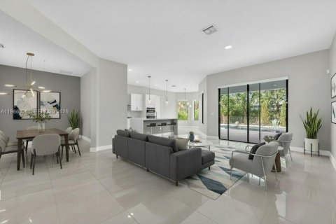 Villa ou maison à vendre à Parkland, Floride: 5 chambres, 314.38 m2 № 2028944 - photo 12
