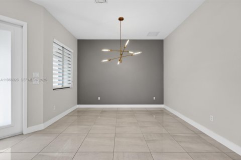 Villa ou maison à vendre à Parkland, Floride: 5 chambres, 314.38 m2 № 2028944 - photo 8