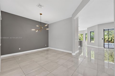 Villa ou maison à vendre à Parkland, Floride: 5 chambres, 314.38 m2 № 2028944 - photo 5