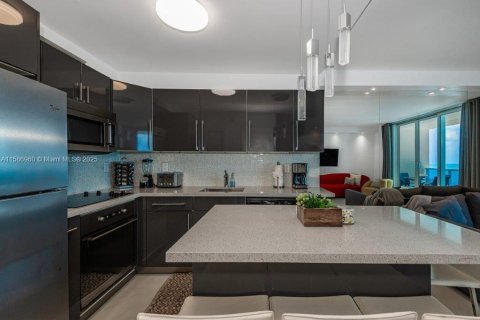 Снять в аренду кондоминиум в Майами-Бич, Флорида 1 спальня, 55.74м2, № 2035698 - фото 16