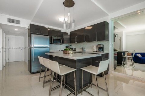 Снять в аренду кондоминиум в Майами-Бич, Флорида 1 спальня, 55.74м2, № 2035698 - фото 13