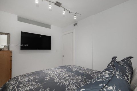 Снять в аренду кондоминиум в Майами-Бич, Флорида 1 спальня, 55.74м2, № 2035698 - фото 19